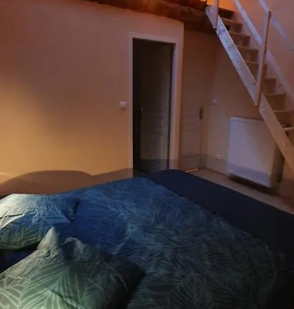 Bed & Breakfast Aux Etoiles De Moranges